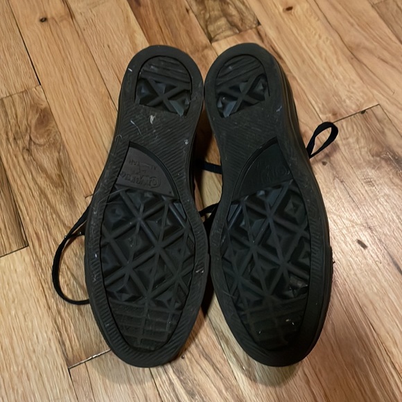 Black Chuck Taylor All Star Converse - Picture 5 of 5